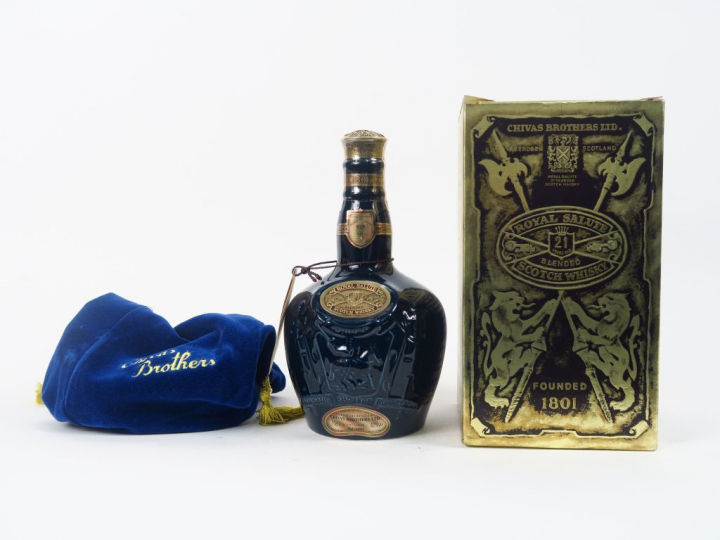 1 BOUTEILLE Blend 		Chivas Salute	 (70	cl) - 40	° - 		21 ans - Sapphir