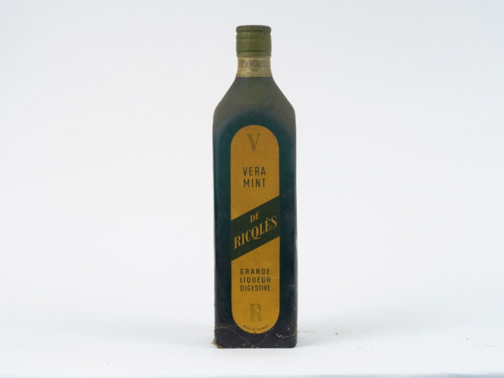 1 VIEILLE BOUTEILLE LIQUEUR 'VERA MINT' RICQLES