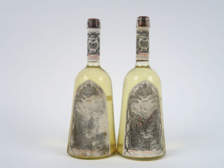 Vente aux enchères 2 VIEILLES BOUTEILLES LIQUEUR 'EXTRAIT BALSAMIQUE DE SAPIN DE NORVEGE'