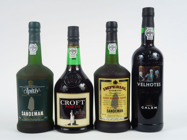 4 BOUTEILLES PORTO : 2 SANDEMAN : 1 IMPERIAL - 1 APITIV - 1 CALHEM VEL