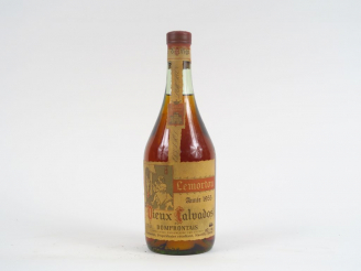Vente aux enchères 1 BOUTEILLE VIEUX CALVADOS DU DOMFRONTAIS LEMORTON