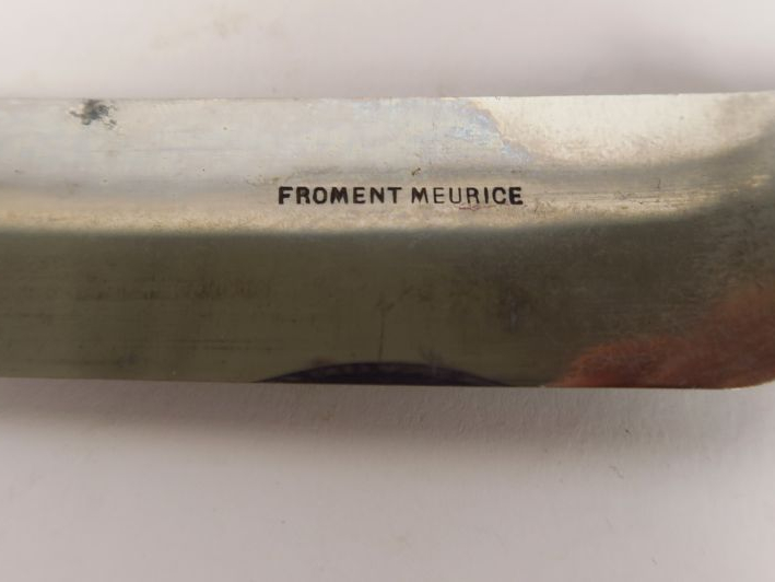 FROMENT MEURICE.  Dix-huit  grands couteaux manche en argent fourré po