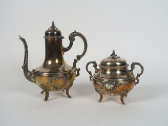 Vente aux enchères Cafetière et sucrier Napoléon III en argent, poinçon Minerve, à décor 