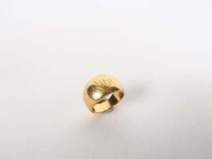 Chevalière en or. Poids. 10 gr