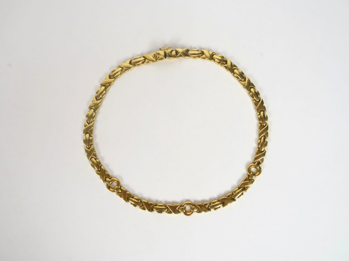 Collier articulé en or jaune. Poids. 36,86 gr