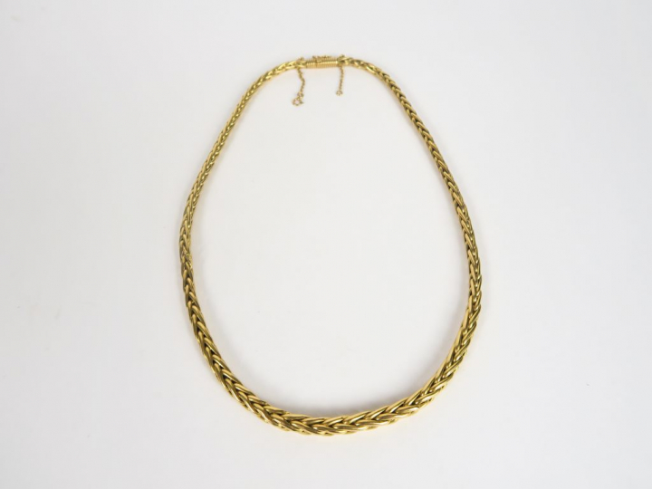 Collier souple en or jaune, maille palmier.  Poids. 20,61 gr (petit ac