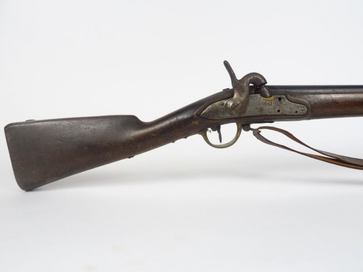  Fusil réglementaire Français anciennement à silex transformé à percus