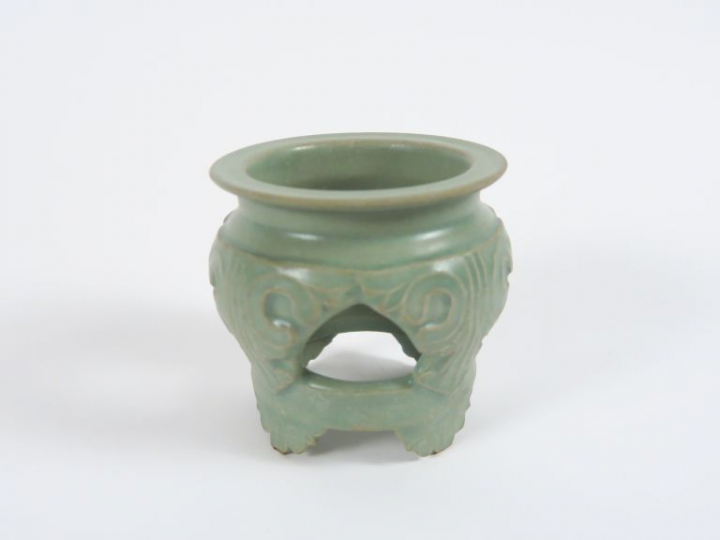 Support de cache-pot en céramique céladon.  Chine, fin XVIIème - début