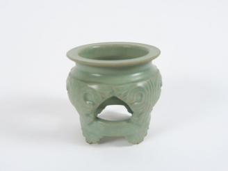 Vente aux enchères Support de cache-pot en céramique céladon.  Chine, fin XVIIème - début