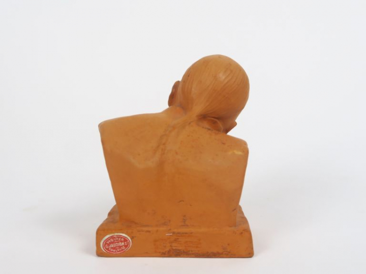 	G. HAUCHECORNE. "Portrait de chinois". Statuette en terre cuite. Sign