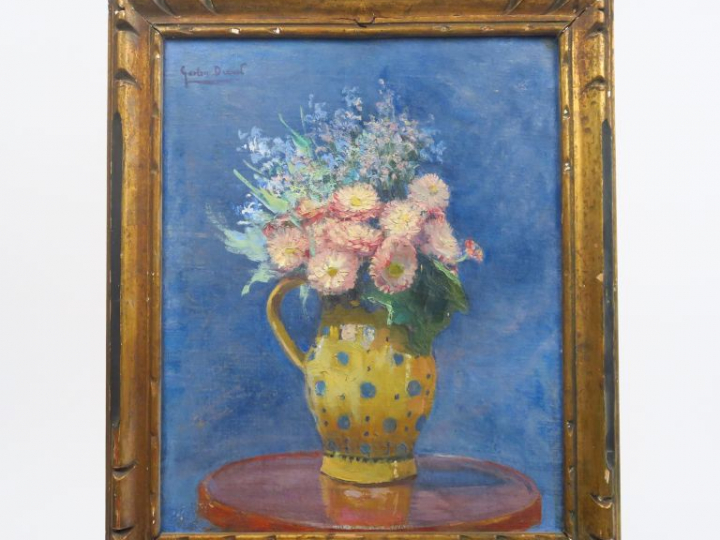 G. DUREL. "Nature morte au pichet et aux fleurs". Huile sur toile, sig