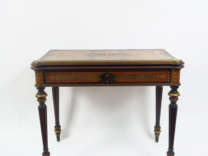 Table à jeux Napoléon III en marqueterie Boulle, nacre, laiton, ivoire