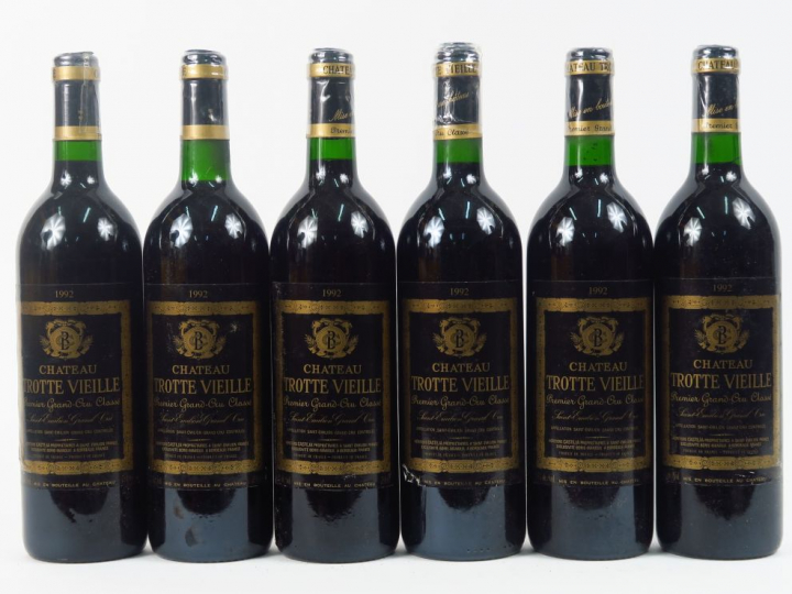 6 BOUTEILLES CHÂTEAU TROTTE VIEILLE 1er GCC ST EMILION - 1992 - 3 BG