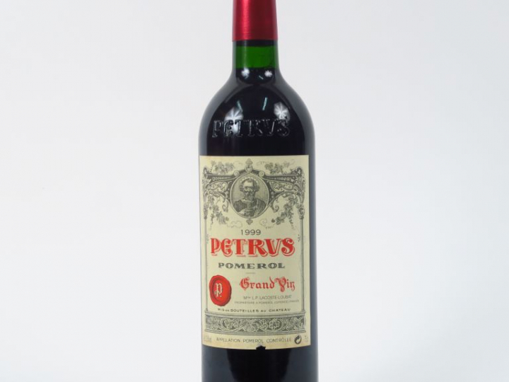1 BOUTEILLE PETRUS POMEROL - 1999 - BG +/1 ETLA