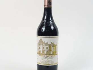Vente aux enchères 1 BOUTEILLE CHÂTEAU HAUT BRION 1er GCC GRAVES - 2000