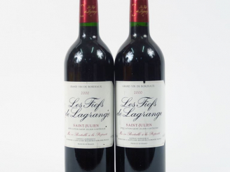 Vente aux enchères 2 BOUTEILLES LES FIEFS DE LAGRANGE ST JULIEN - 2000