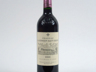 Vente aux enchères 1 BOUTEILLE CHÂTEAU LA MISSION HAUT BRION CC GRAVES - 2001