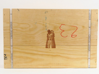 Vente aux enchères 6 BOUTEILLES CHÂTEAU LATOUR 1er GCC PAUILLAC - 2005 - CBO