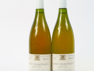 Vente aux enchères 2 BOUTEILLES CORTON CHARLEMAGNE GC P. MAREY - 1996