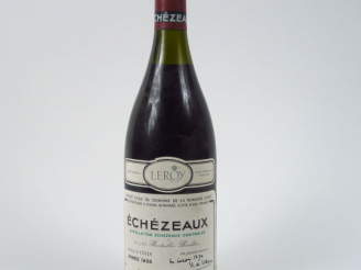 Vente aux enchères 1 BOUTEILLE ECHEZEAUX DOMAINE DE LA ROMANEE CONTI - 1988 - 3,2 CM/CAPS