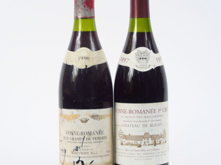 2 BOUTEILLES VOSNE ROMANEE : 1 CHÂTEAU DE BLIGNY 1er CRU 'AU DESSUS DE