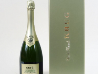 Vente aux enchères 1 BOUTEILLE CHAMPAGNE KRUG 'CLOS DU MESNIL' - 1995 - COFFRET