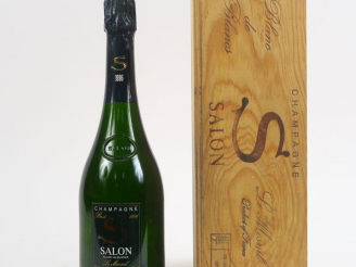 Vente aux enchères 1 BOUTEILLE CHAMPAGNE SALON 'LE MESNIL' BLANC DE BLANCS - 1996 - COFFR