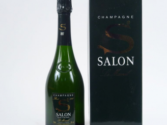 Vente aux enchères 1 BOUTEILLE CHAMPAGNE SALON 'LE MESNIL' BLANC DE BLANCS - 1997 - COFFR