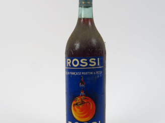 Vente aux enchères 1 VEILLE BOUTEILLE GENTIANE ROSSI MARTINI