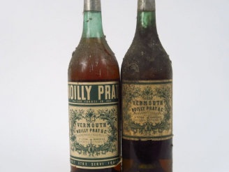 Vente aux enchères 2 VIEILLES BOUTEILLES VERMOUTH NOILLY PRAT - BS