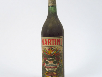 Vente aux enchères 1 VIEILLE BOUTEILLE MARTINI ROUGE