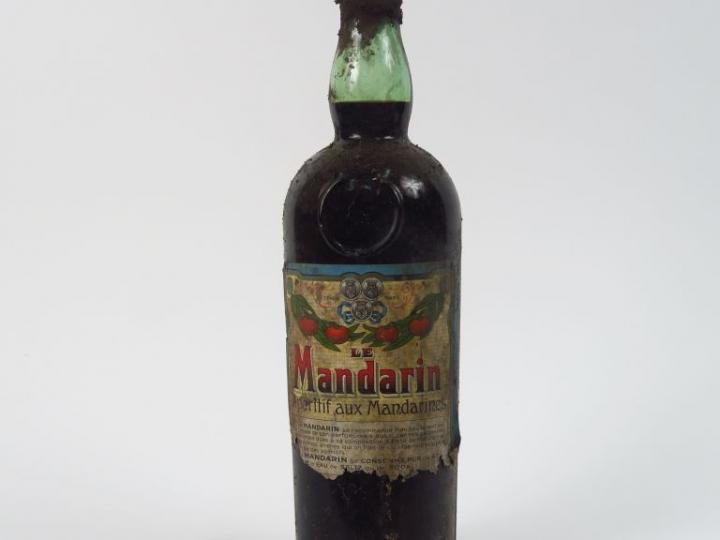 1 VIEILLE BOUTEILLE LE MANDARIN - EA