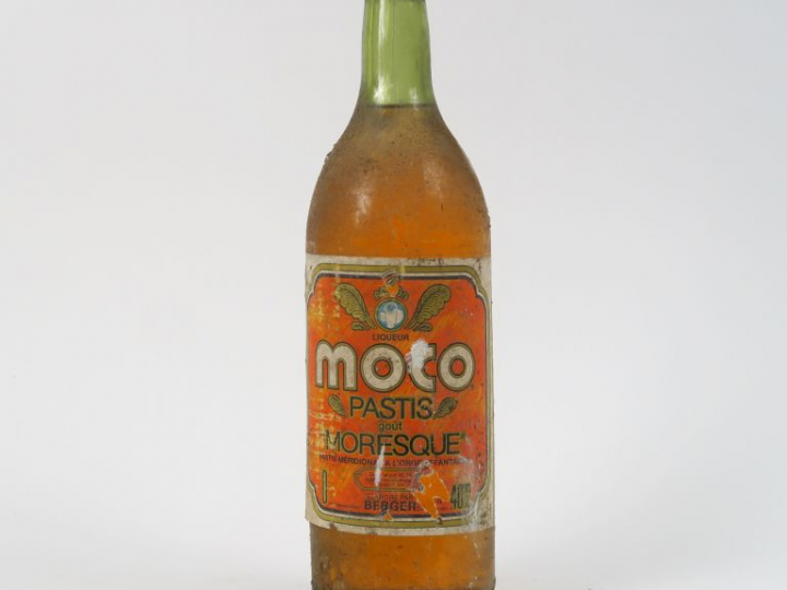 1 VIEILLE BOUTEILLE MOCO PASTIS GOUT MORESQUE BERGER - BS