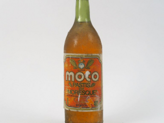 Vente aux enchères 1 VIEILLE BOUTEILLE MOCO PASTIS GOUT MORESQUE BERGER - BS