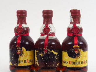 Vente aux enchères 3 BOUTEILLES BRANDY DE JEREZ 'GRAN DUQUE D'ALBA' - EA