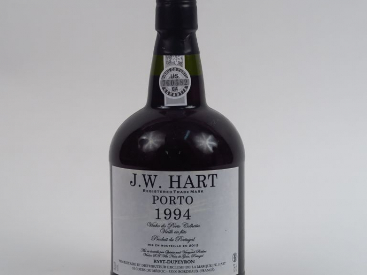 1 BOUTEILLE PORTO J.W. HART - 1994 - MISE : 2012