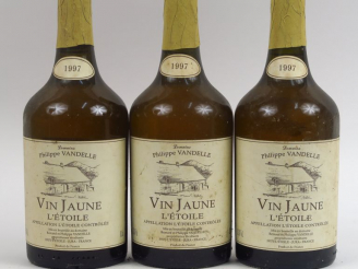 Vente aux enchères 3 BOUTEILLES VIN JAUNE 'L'ETOILE' PH. VANDELLE - 1997