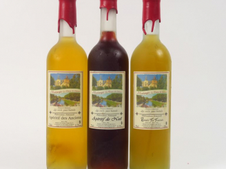 Vente aux enchères 3 BOUTEILLES APERITIFS DIVERS