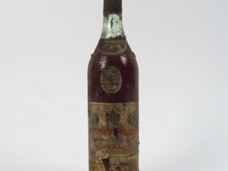 Vente aux enchères 1 VIEILLE BOUTEILLE COGNAC COURVOISIER - BS