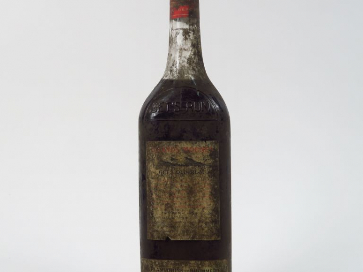 1 VIEILLE BOUTEILLE (1 L) 'OLD RHUM' GRANDS MORNES RHUMERIES ANTILLAIS