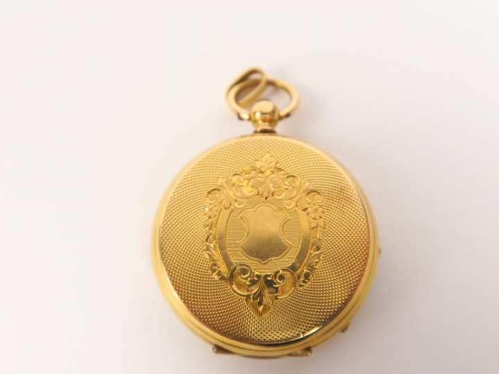 Montre de col 1900 en or jaune. Poids tel. 25,5 g