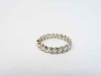 Vente aux enchères Alliance américaine en or jaune et diamants. Poids tel. 1,60 g