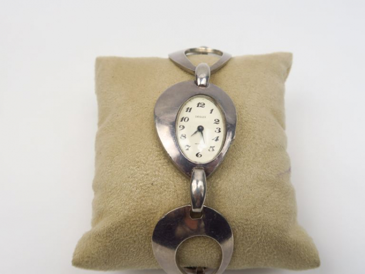 ZIEGLER.  Montre de dame en argent.  Poids. 57 g