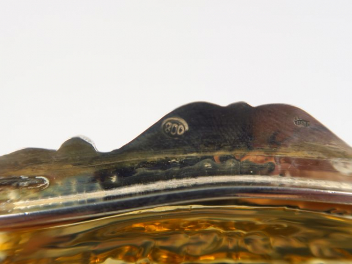 Coffret de style rocaille en argent 800 millièmes, à décor de rinceaux