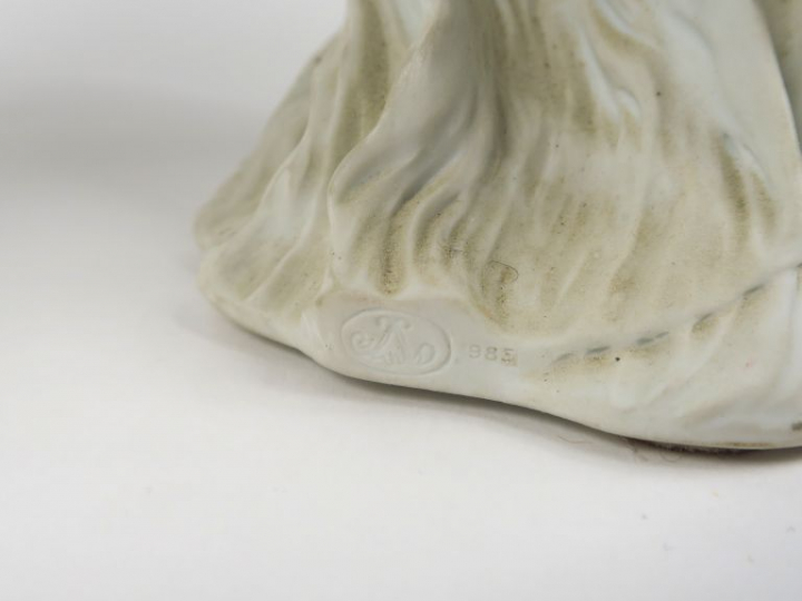 Agathon LEONARD "Danseuse à l'écharpe" Sujet en biscuit de Sèvres. Por