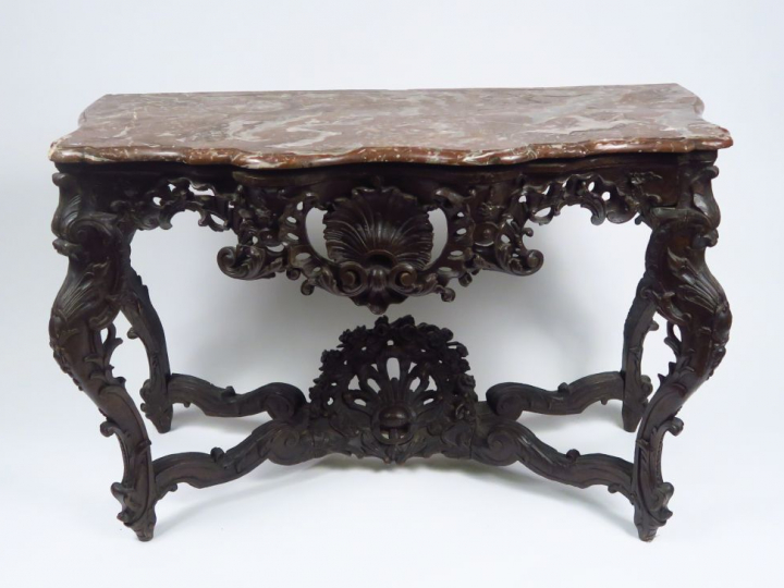 Console Régence en chêne mouluré et sculpté, à décor de coquille, de p