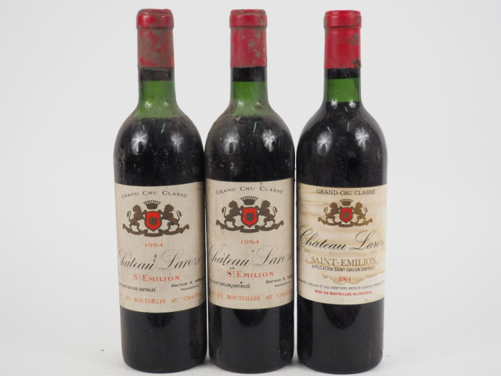 3 BOUTEILLES CHÂTEAU LAROZE GCC ST EMILION - 1964 - 1 BG/2 HEP/BLS