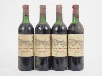 Vente aux enchères 4 BOUTEILLES CHÂTEAU ST GEORGES - 1981 - MEP/BS