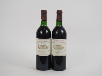 Vente aux enchères 2 BOUTEILLES CHÂTEAU MARGAUX 1er GCC MARGAUX - 1983 - LB/ CAPS L AB SU