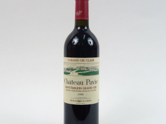 Vente aux enchères 1 BOUTEILLE CHÂTEAU PAVIE 1er GCC ST EMILION - 1998 - DESSUS CAPS DECO